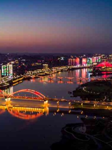 从甘肃到四川，一条穿越山河与江湖的混搭之旅