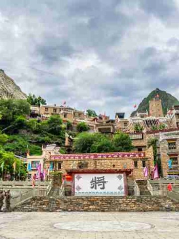 四川旅游看什么？别只知道火锅和熊猫！