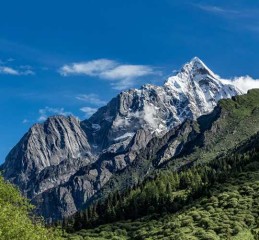 贡嘎山，不是你想爬就能爬！但这样玩，绝对让你值回票价